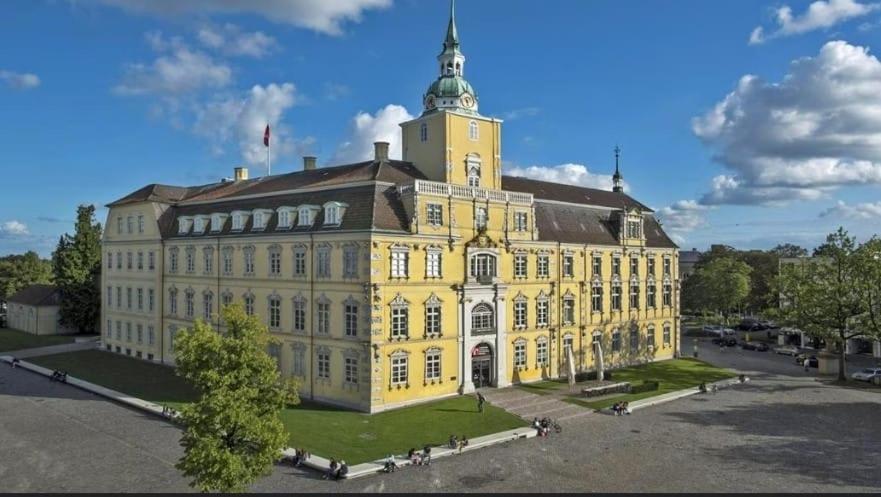 Hafenperle Ferienwohnung Am Alten Stadthafen In Oldenburg - Zentrale City Lage Eksteriør billede